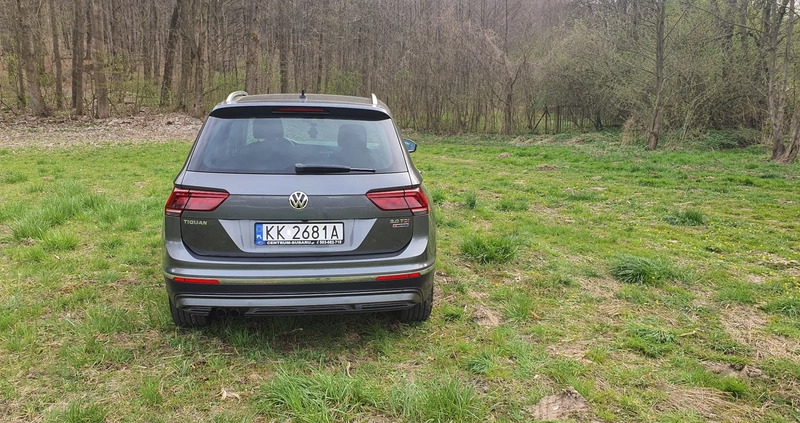 Volkswagen Tiguan cena 90500 przebieg: 148869, rok produkcji 2017 z Garwolin małe 154
